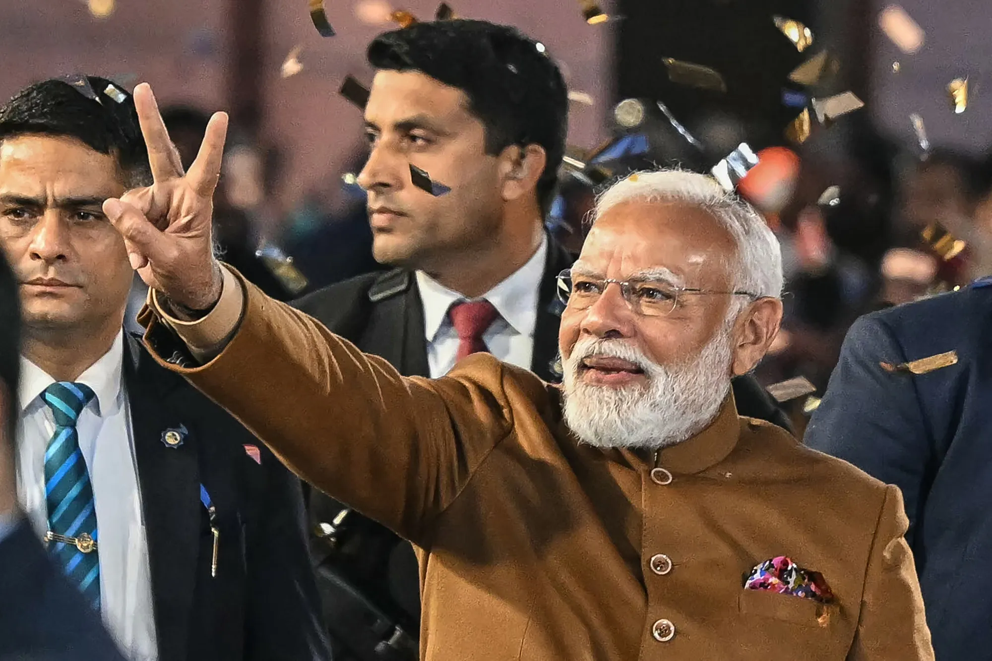 पश्चिम बंगालमध्ये भाजपचा ऐतिहासिक विजय: पंतप्रधान मोदींकडून कार्यकर्त्यांच्या संघर्षाला सलाम