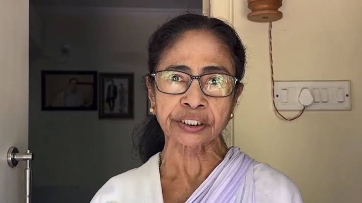 ममता बॅनर्जींचा भाजपवर खळबळजनक आरोप; “मला लाथा मारल्या, CCTV बंद करून जनादेश लुटला”