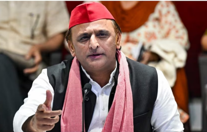 अयोध्येत जमीनही बळकावली, देणगीच्या वादानंतर अखिलेश यादव यांचा भाजपवर आरोप