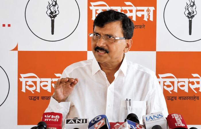 ‘ऑपरेशन टायगर’ नंतर संजय राऊतांचा मुख्यमंत्र्यांना इशारा; सावध राहण्याचा दिला सल्ला