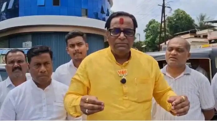 आदित्य ठाकरेंचा रत्नागिरी दौरा म्हणजे केवळ ‘एरियल फोटोग्राफी’; भाजप नेते वैभव खेडेकरांचा खोचक टोला