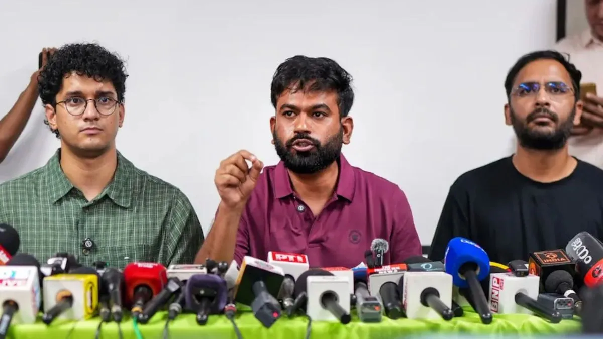 मुख्य निवडणूक आयुक्त ज्ञानेश कुमार यांनी ४८ तासांत राजीनामा न दिल्यास देशव्यापी आंदोलन; ‘कॉकरोच जनता पार्टी’चा इशारा