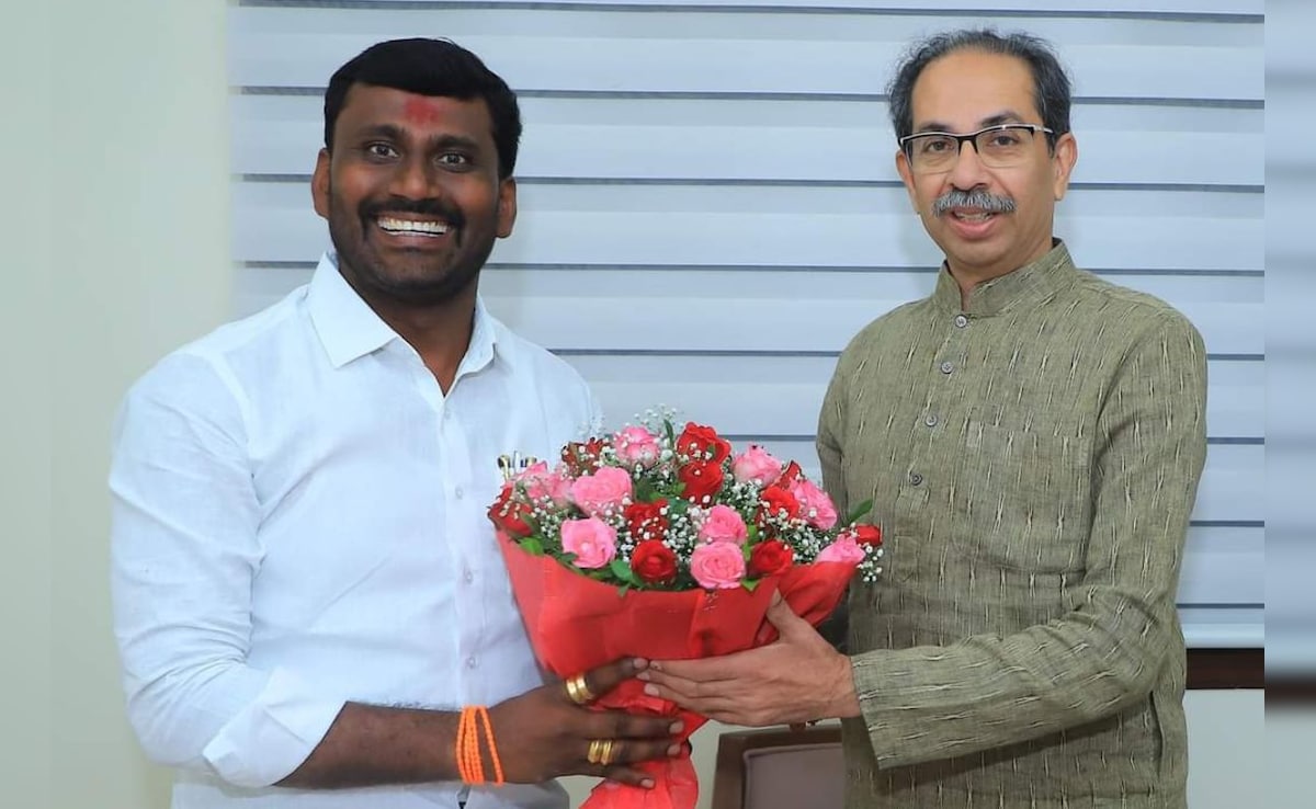 ठाकरेंच्या शिवसेनेला मोठा धक्का! उपनेते शरद कोळींवर MPDA अंतर्गत कारवाई; १ वर्षासाठी येरवडा कारागृहात स्थानबद्ध