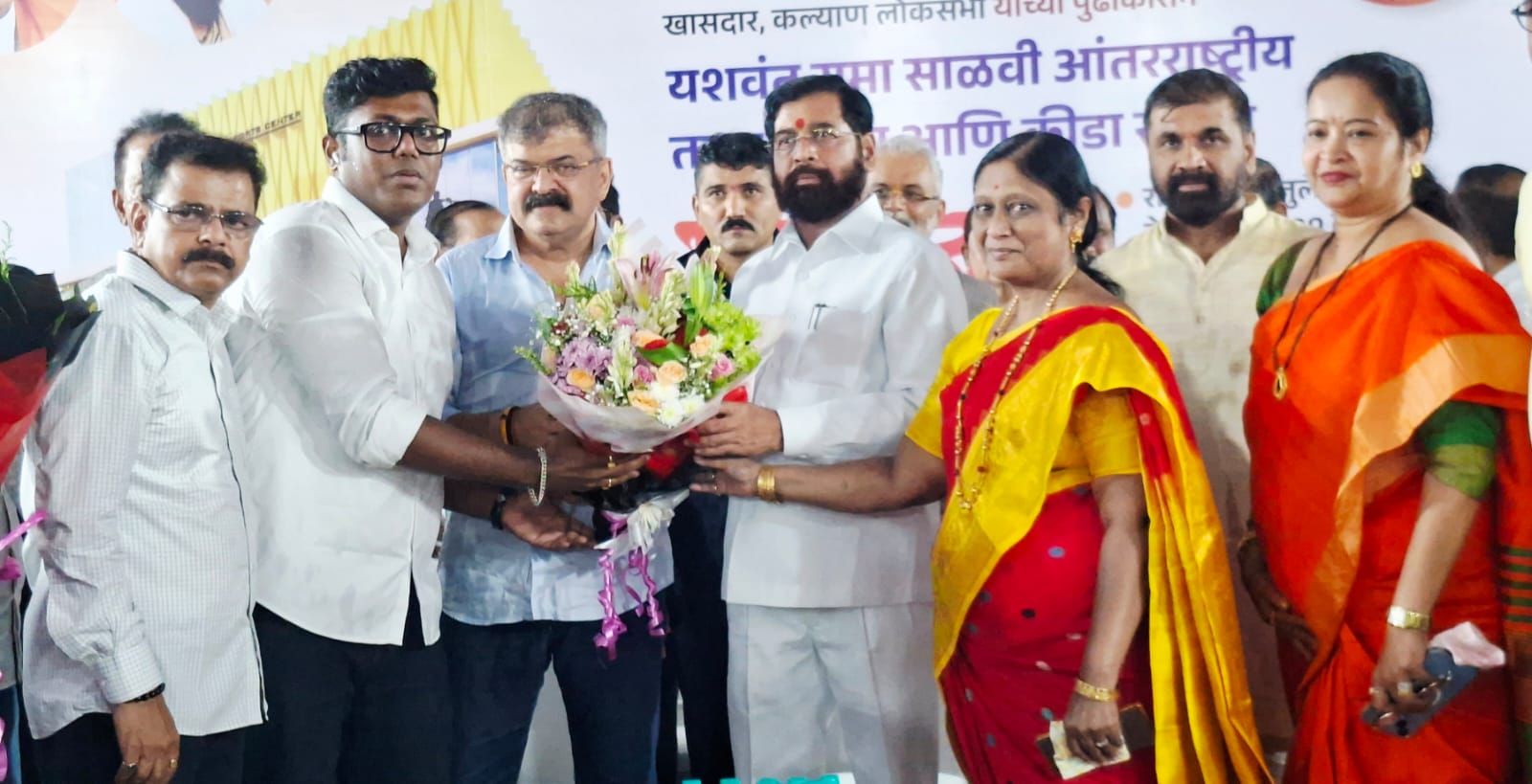 कळव्यात ५० कोटींच्या आंतरराष्ट्रीय क्रीडा संकुलाचे भूमिपूजन; उपमुख्यमंत्री एकनाथ शिंदे यांच्या हस्ते प्रकल्पाचा शुभारंभ
