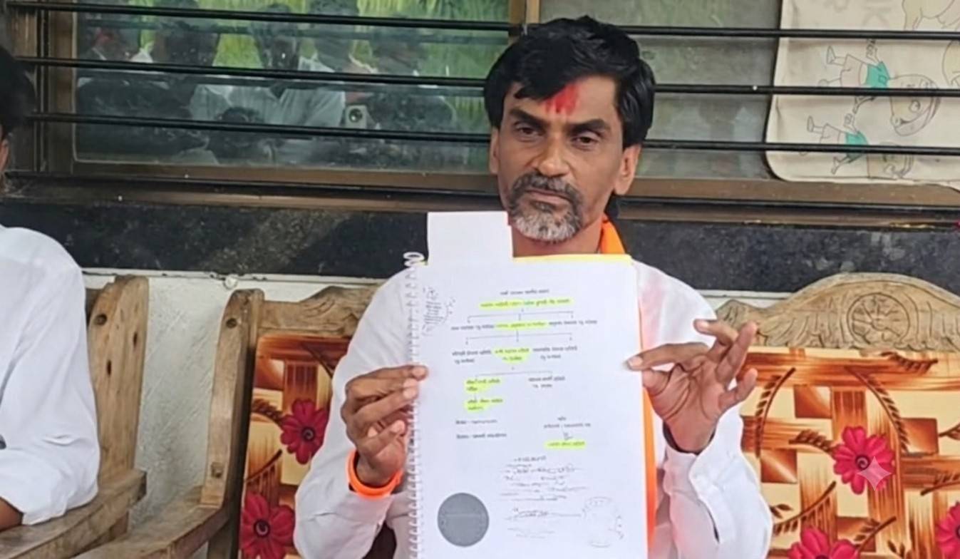 मनोज जरांगे पाटील यांचा उपमुख्यमंत्री एकनाथ शिंदे यांच्यावर घणाघात; ‘डबल गेम’ खेळत असल्याचा गंभीर आरोप