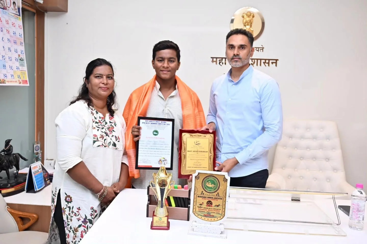 खेडच्या १५ वर्षीय आर्यन खेडेकरची ऐतिहासिक कामगिरी; ८१ किलोमीटरचे अंतर पार, गृहराज्यमंत्री योगेश कदमांकडून सत्कार